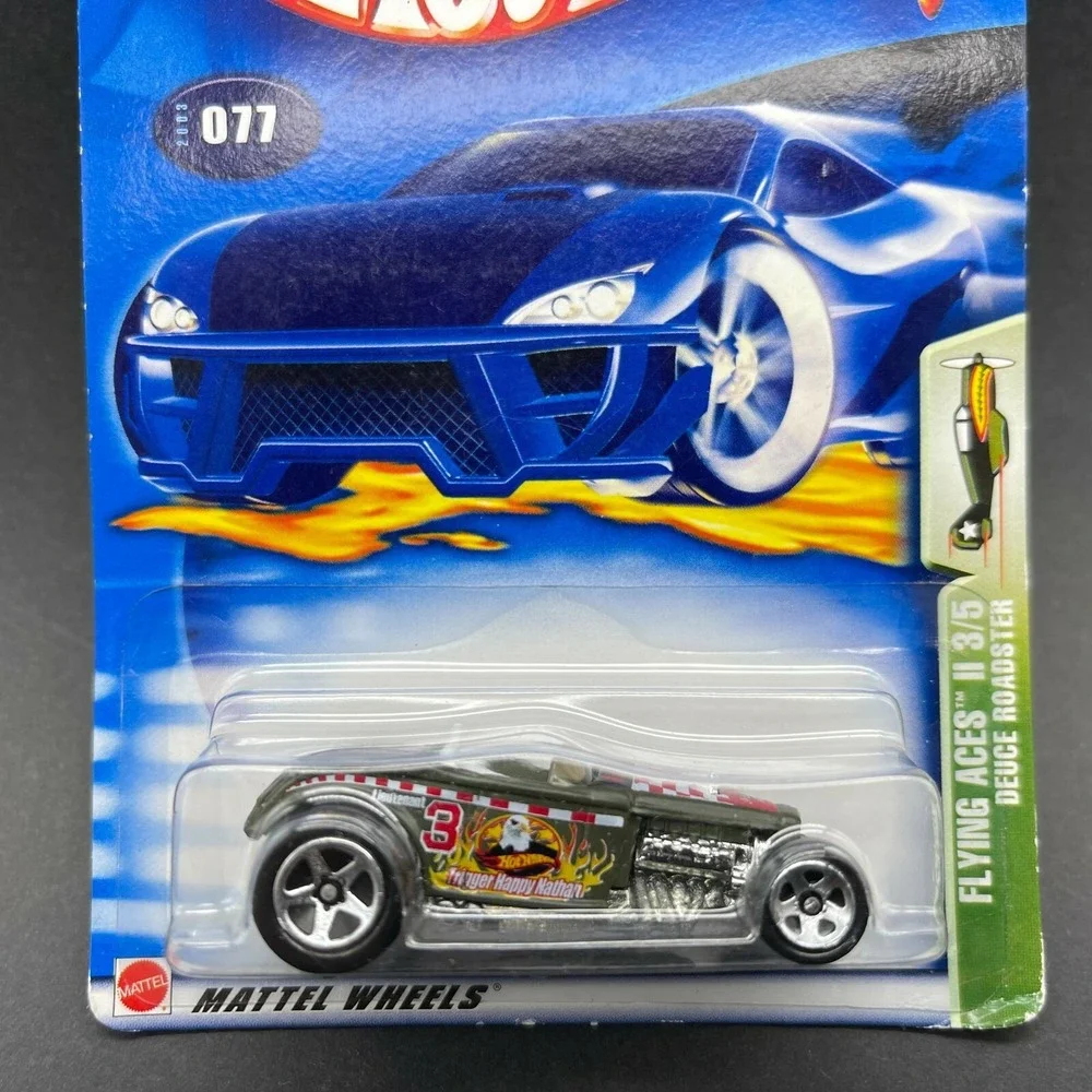 Hot Wheels Ford Deuce Roadster Hot Rod Car Green Diecast 1/64 Flying Aces II 077